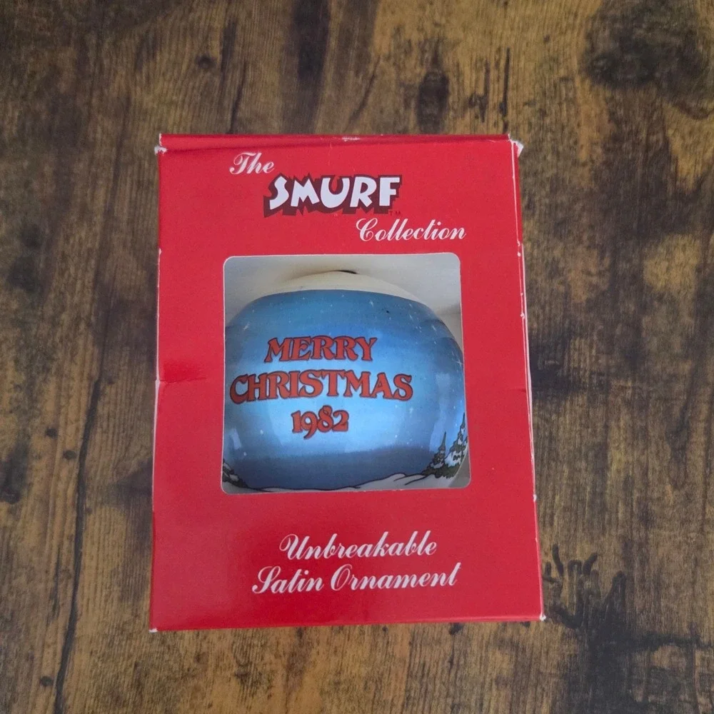 Vintage 1982 Smurf Christmas Village Unbreakable Satin Ornament Smurfette Boxed